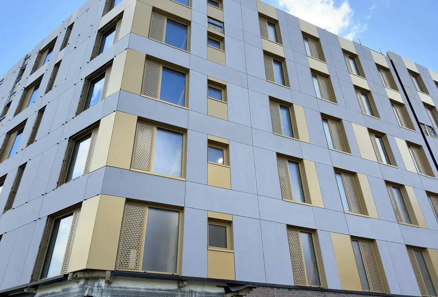 Rainscreen cladding site detail